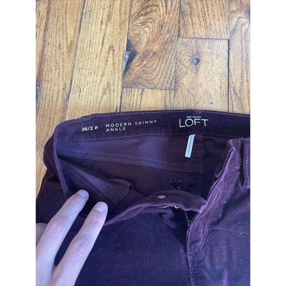 Loft Women’s 26/2 Corduroy Pants - Picture 2 of 5